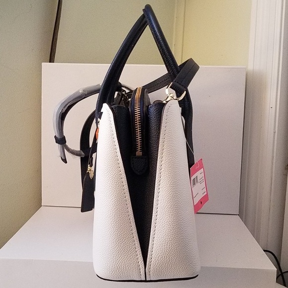 LIKE NEW KATE SPADE ♠️ NEW YORK MARGAUX SMALL - Picture 5 of 16